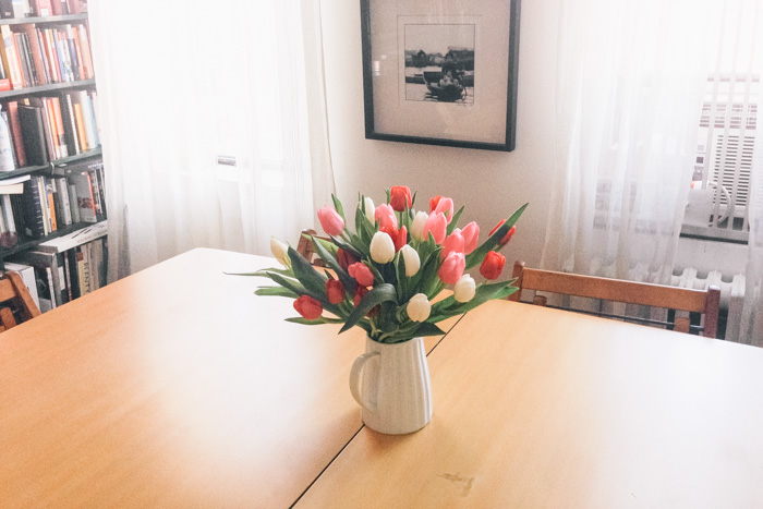 Table-Tulips